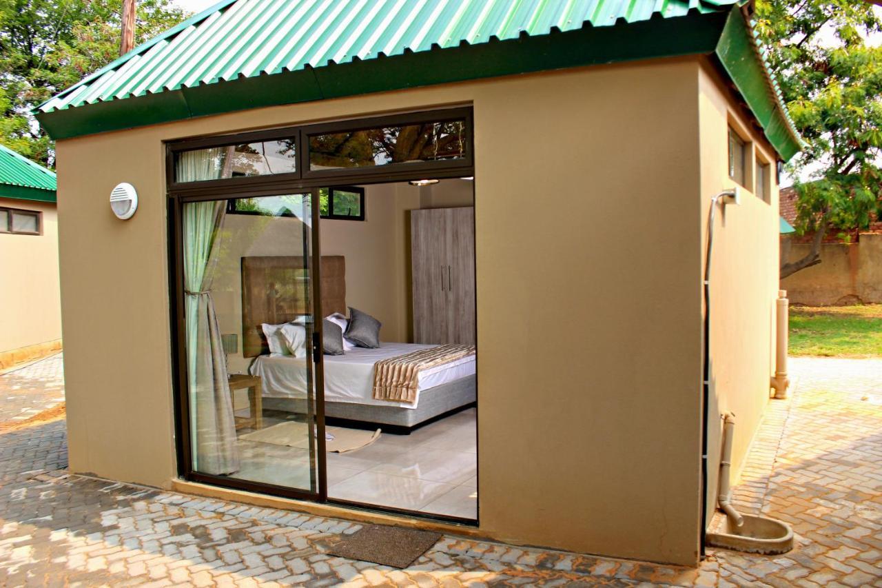 Zoe Bush Lodge Pretoria-Noord Extérieur photo