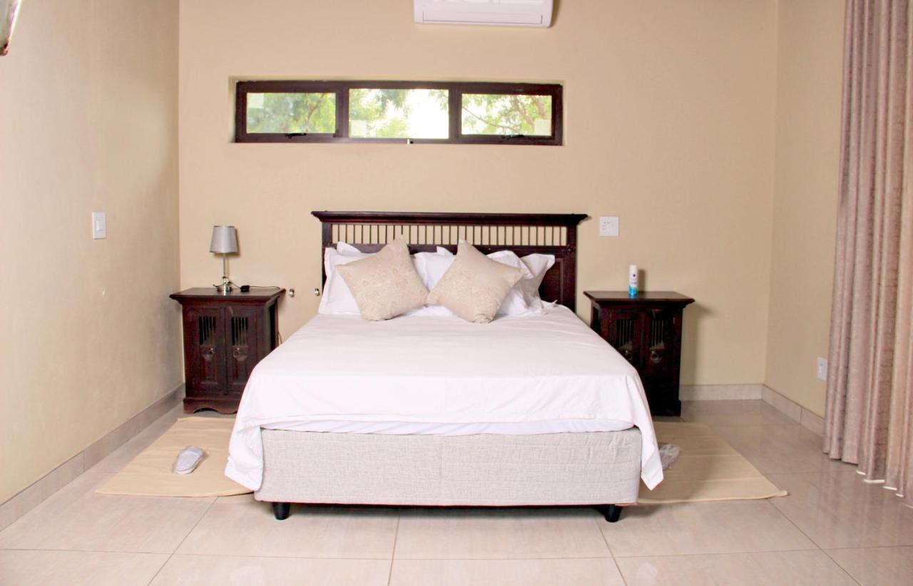 Zoe Bush Lodge Pretoria-Noord Extérieur photo